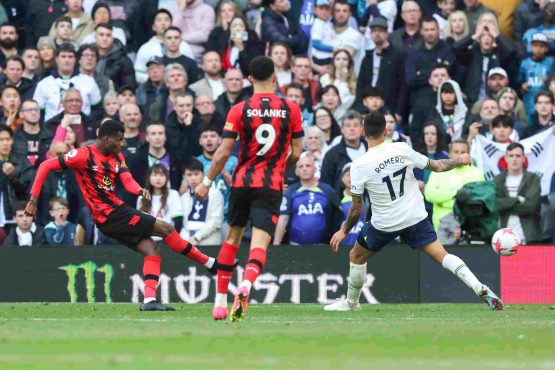 Tottenham top four odds