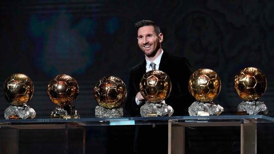 Lionel Messi Ballon dOr Trophies 100922