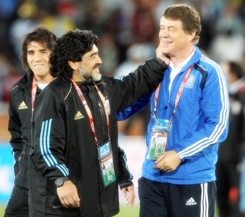 Diego Maradona with Otto Rehhagel of Greece