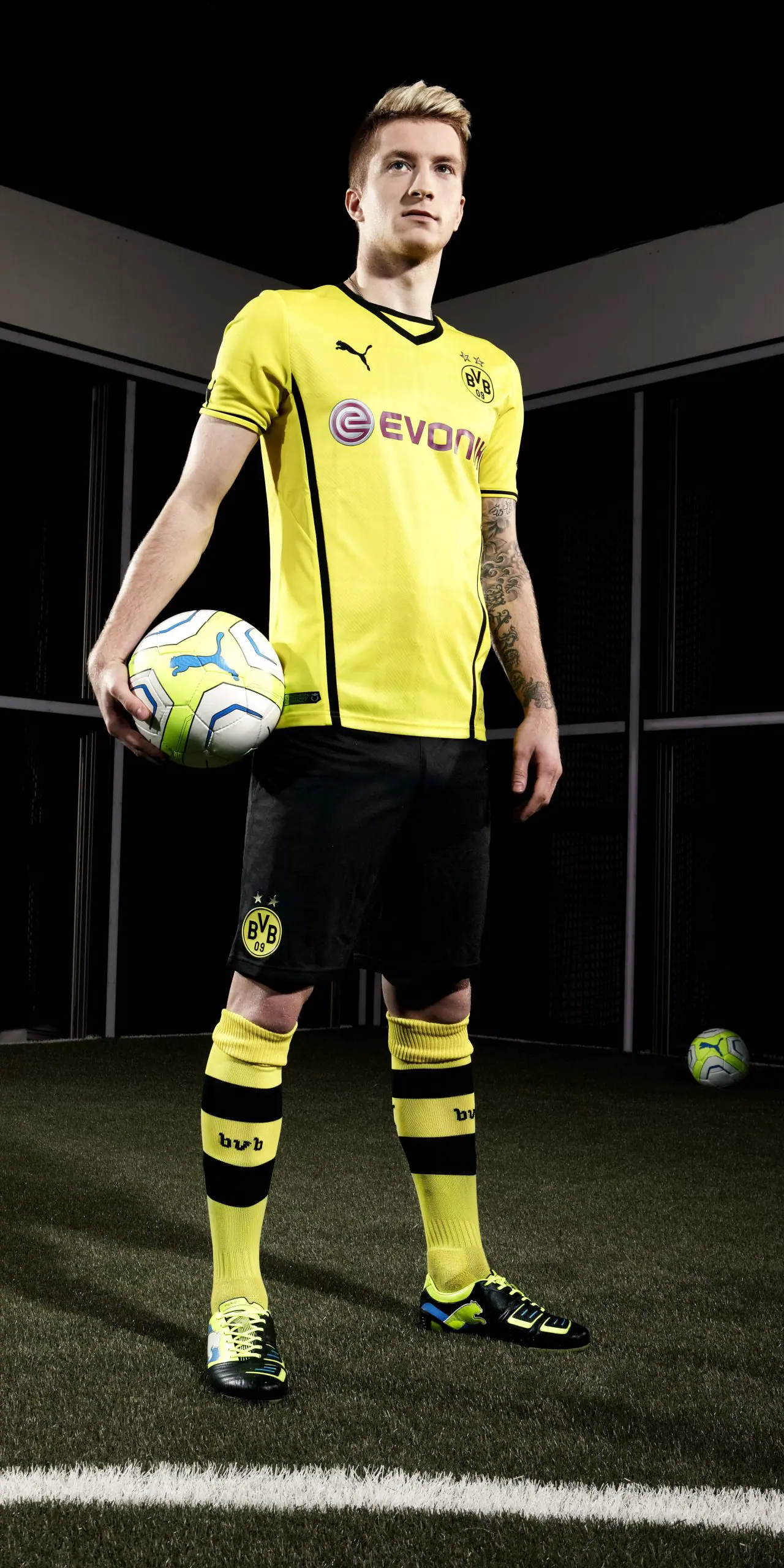 Borussia Dortmund 2013-14 kits