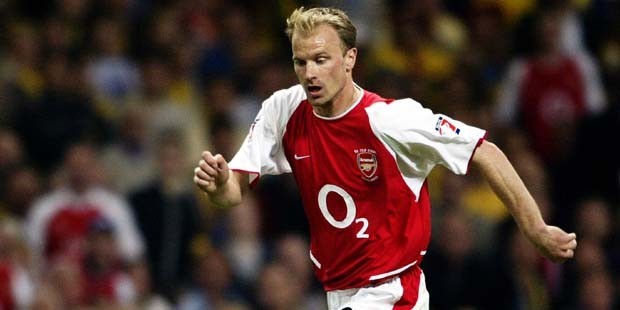 Dennis Bergkamp of Arsenal chases the ball