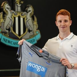 Newcastle United Agree to Sign Jack Colback