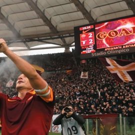 totti-selfie-dan-rekor-derby-zVM