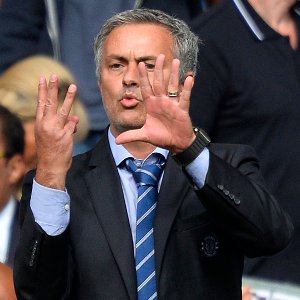 Jose-Mourinho-130818-Gestures-AI-300