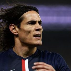 Edinson Cavani wants a prominent role and is willing to leave PSG