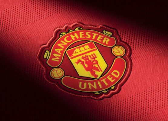 +H20122_FO_Clubs_2015-2016_MANCHESTER_UNITED_ADDITIONAL_DETAIL_CREST