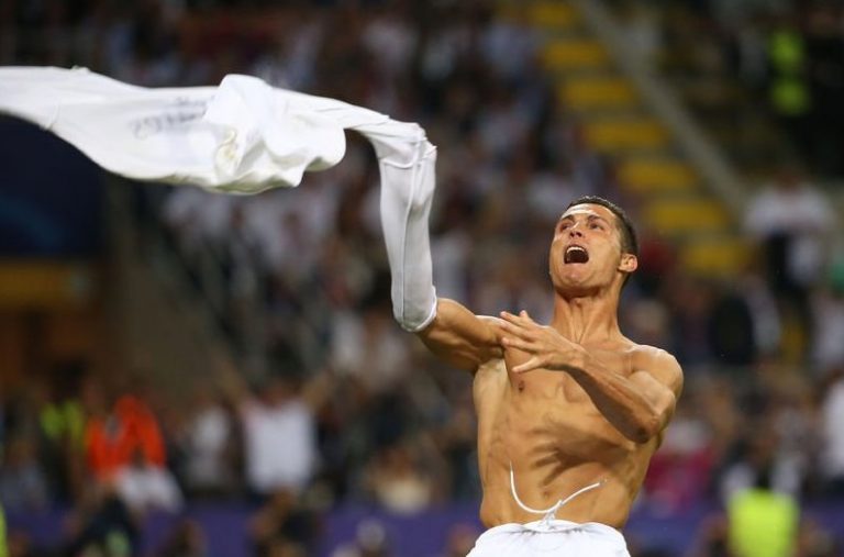 VIDEO Cristiano Ronaldo penalty wins Champions League for Real Madrid