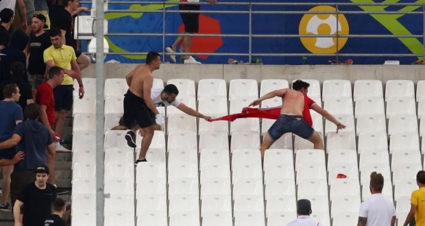 russian-football-fans-violence