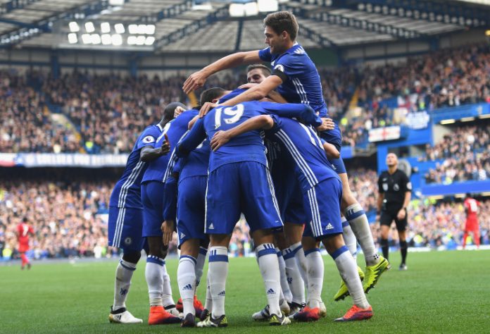 LONDON, ENGLAND - OCTOBER 15: Eden Hazard of Chelsea celebrates scoring his sides second goal with his Chelsea team mates during the Premier League match between Chelsea and Leicester City at Stamford Bridge on October 15, 2016 in London, England. (Photo by Shaun Botterill/Getty Images)