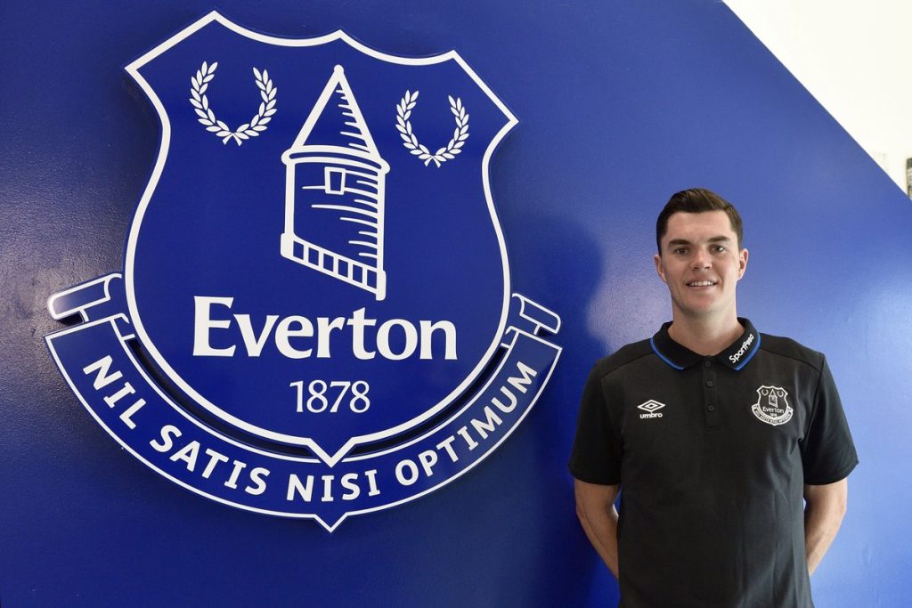 PHOTO: Everton confirm the signing of Michael Keane