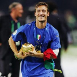 1412075165955_Image_galleryImage_Francesco_Totti_of_Italy_