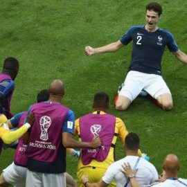 France-Argentina-2018-World-Cup-Pavard-goal