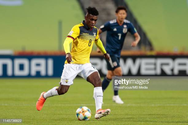 jose-cifuentes-of-ecuador-in-action-during-the-fifa-u20-world-cup-picture-id1145736822