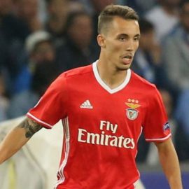 alex-grimaldo-benfica-champions-league_3800136