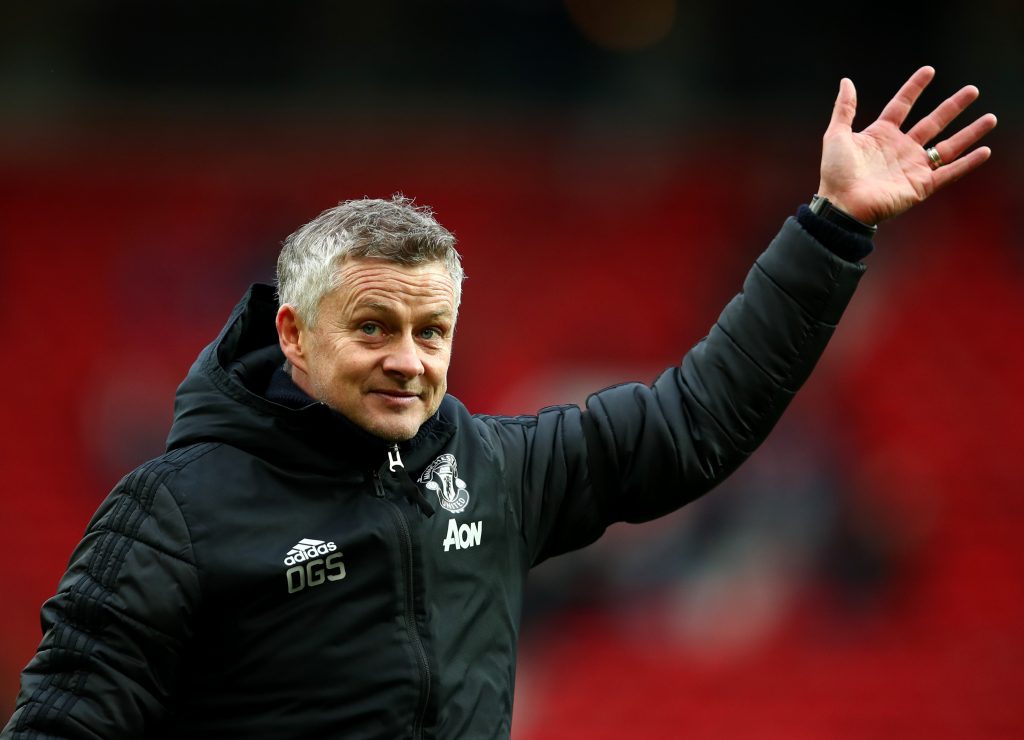 Manchester United eager to keep top four bid on track at Everton