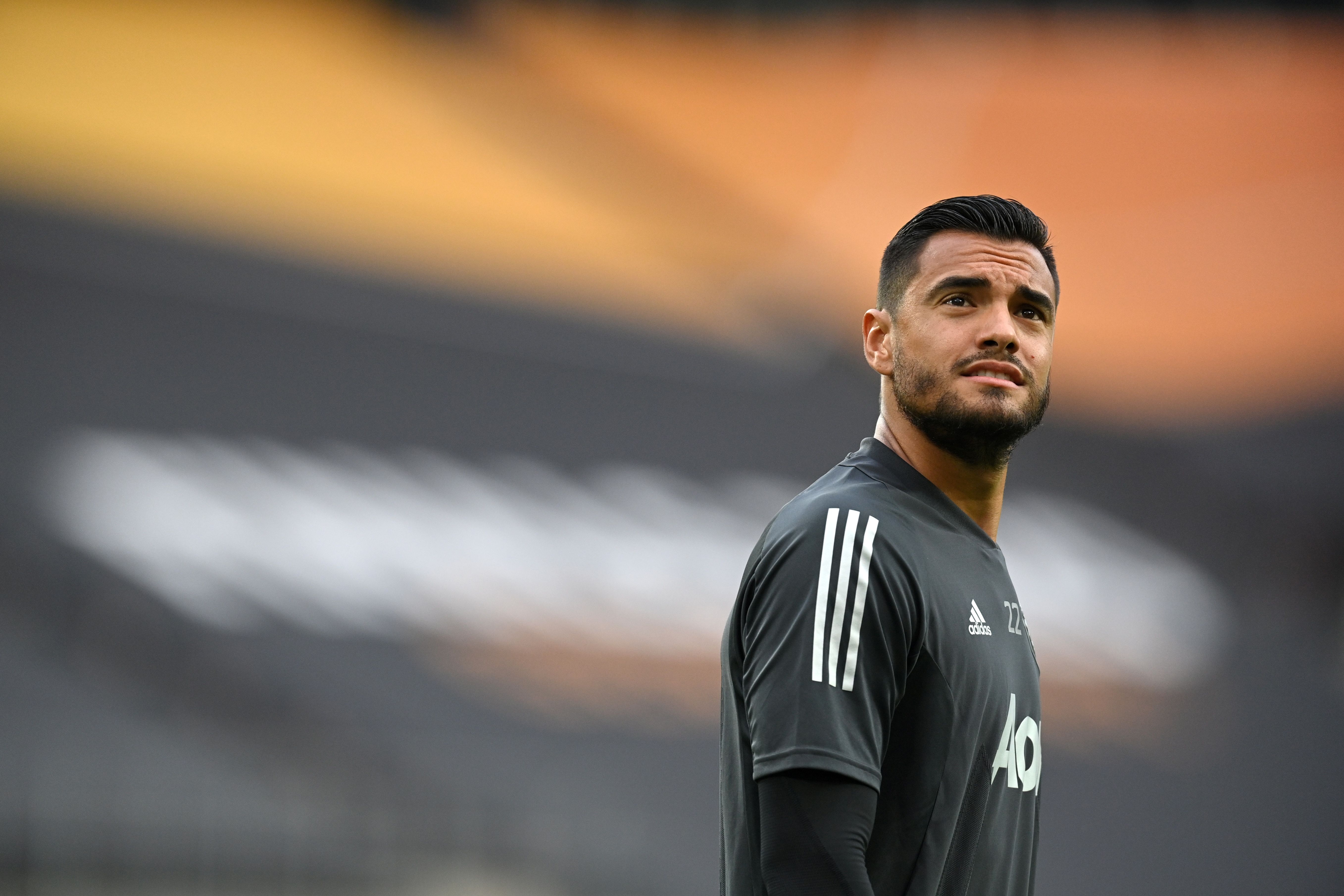 Manchester United goalkeeper Sergio Romero wants Everton move this summer | Sportslens.com
