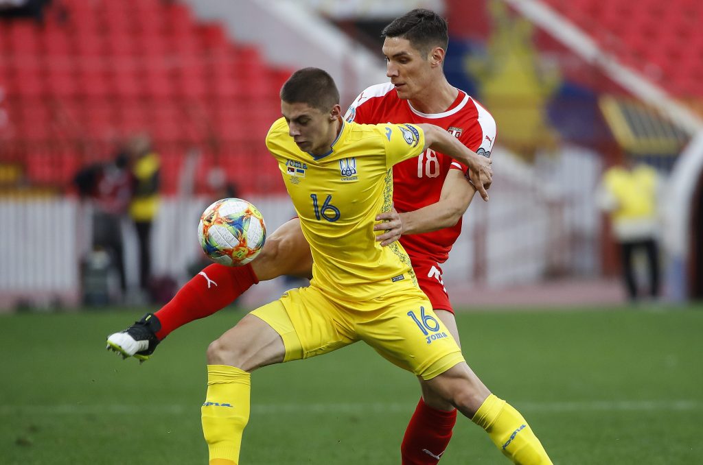 Liverpool and Manchester United keen on Nikola Milenkovic