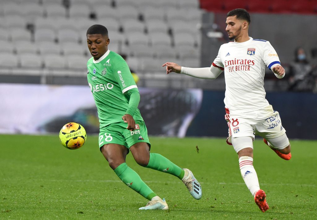 Houssem Aouar Punished by Lyon After Refusing to Train
