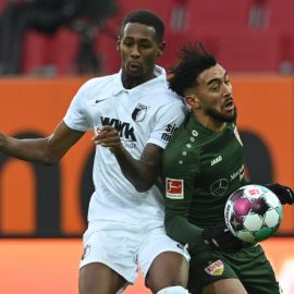 FBL-GER-BUNDESLIGA-AUGSBURG-STUTTGART