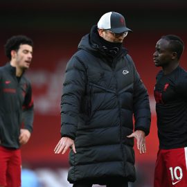 Liverpool boss Jurgen Klopp in conversation with Sadio Mane