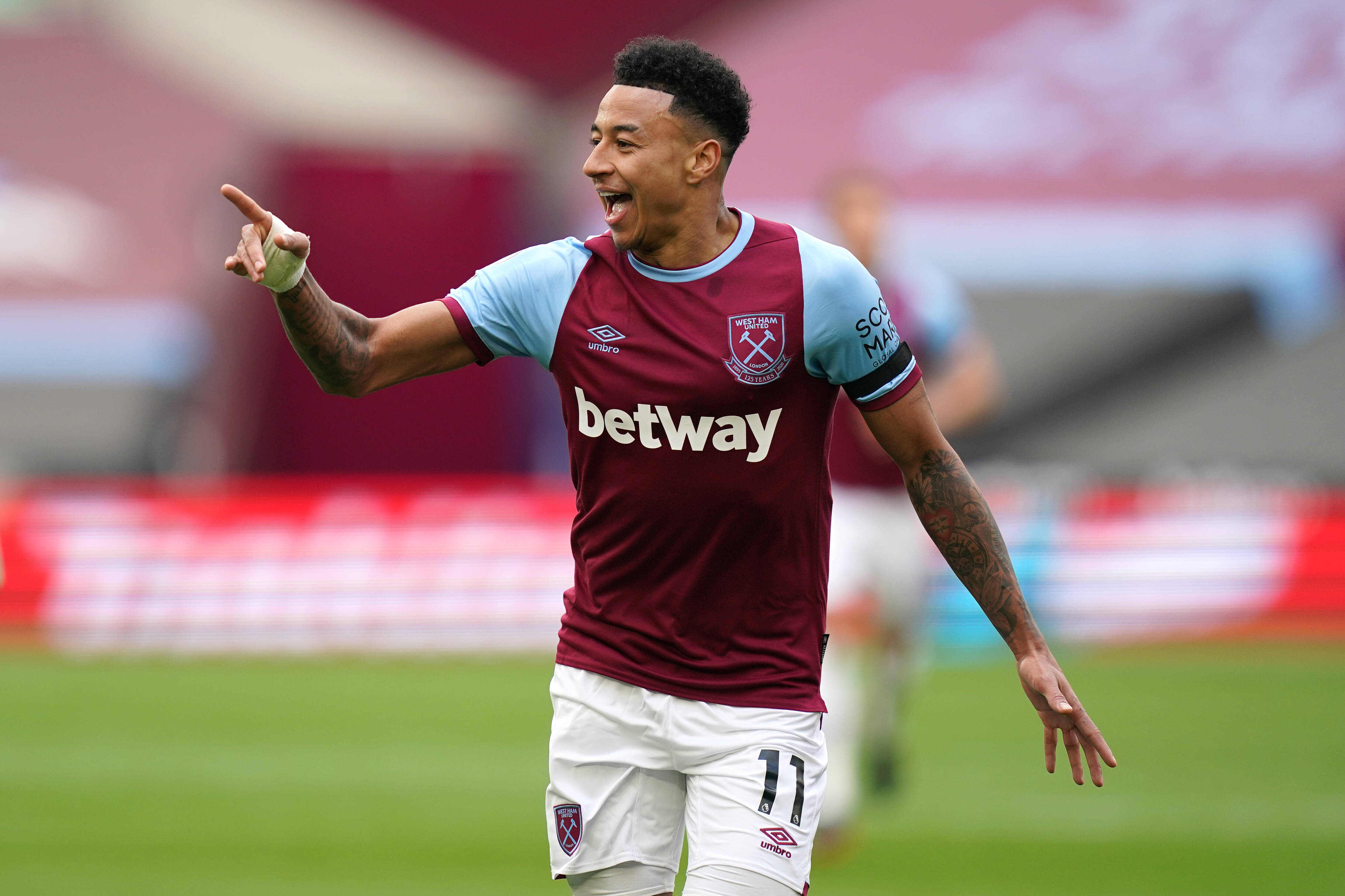Jesse Lingard wins Premier League Player of the Month for April | Sportslens.com