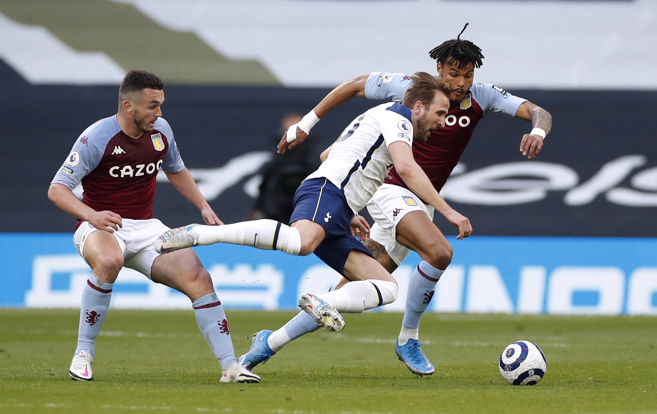 Тоттенхэм хотспур астон вилла. Тоттенхэм Астон вилла. Tottenham vs Aston Villa. Манчестер 23 Тоттенхэм 23. Тоттенхэм Лондон шары.