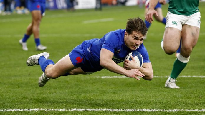 France Scoring Try in 2022 Six Nations Match Against Ireland