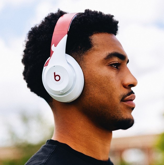 bryce young beats by dre