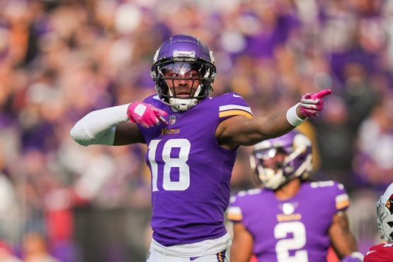 Vikings pick up 5th-year option for star WR Justin Jefferson - ESPN