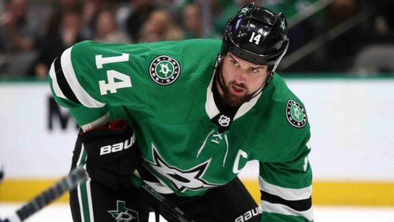 jamie benn stars 121019 getty ftrjpeg pfa0e63u7w7w1udfri61vlovn