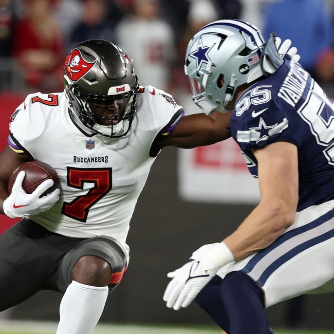 5 NFL Running Backs Still Available After First Free Agency Wave