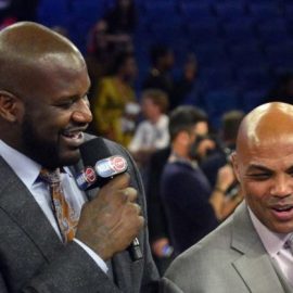 shaq chuck laugh