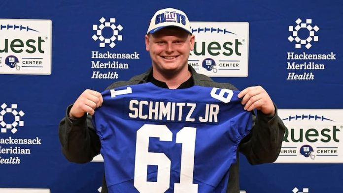 John Michael Schmitz will begin at middle for the Giants