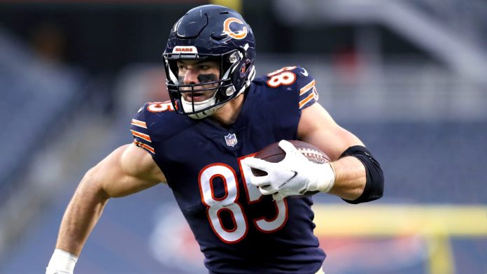 Chicago Bears, tight end Cole Kmet agree to $50 million contract extension