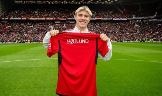 Rasmus Hojlund Is One Of Manchester United's Most Expensive Signings