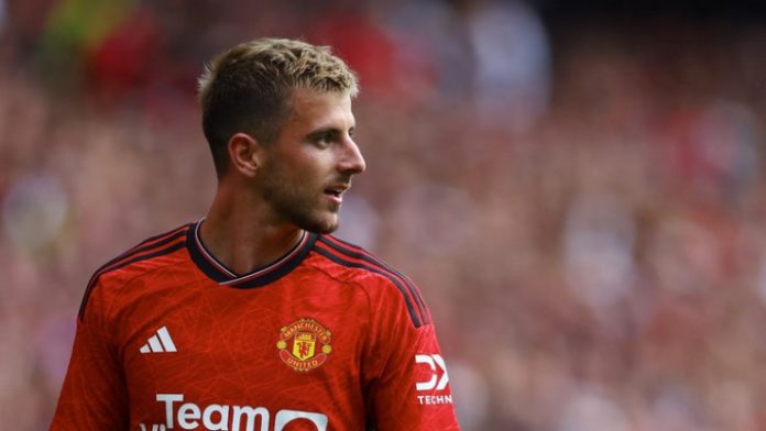 Manchester United Transfer News: Fabrizio Romano Clarifies Mason Mount Situation Amid Exit Rumors