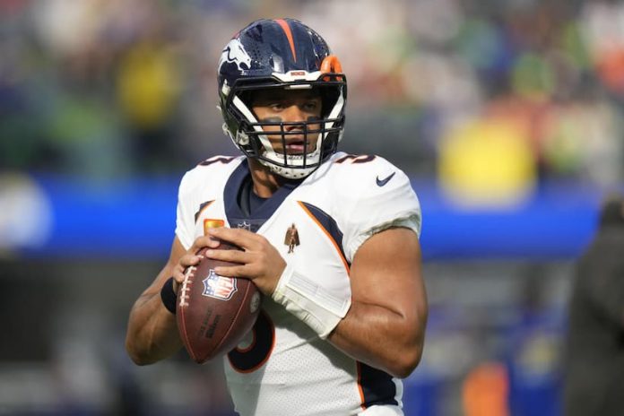 Russell Wilson, Broncos finish disappointing year on positive note