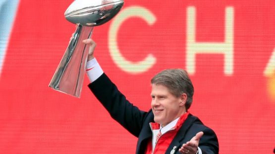 Clark Hunt 4th in Richest NFL Owners