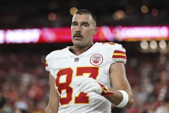 Travis Kelce Chiefs pic