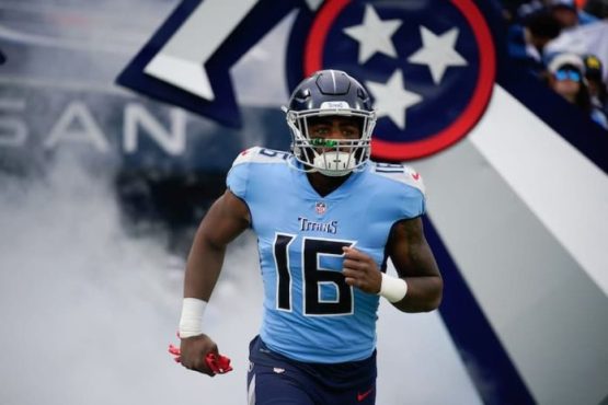 Treylon Burks Titans pic