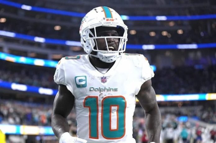 Tyreek Hills Dolphins pic 1