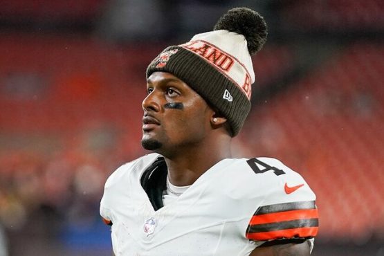 Deshaun Watson claims he's ready, Browns list him as questionable