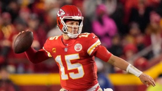 Patrick Mahomes Chiefs pic