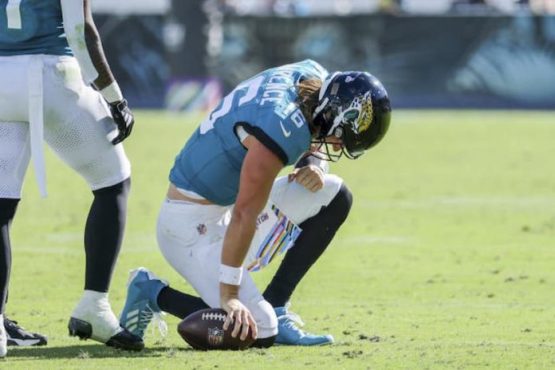 Trevor Lawrence Jaguars injured pic