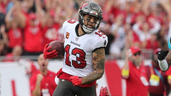 Mike Evans Hamstring Injury Believed To Be Mild