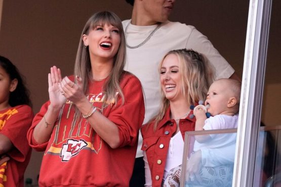 rsz 231022164809 taylor swift chiefs 102223