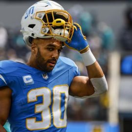 Austin Ekeler Chargers pic