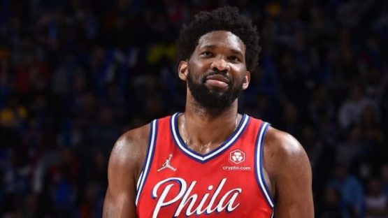 Joel Embiid 76ers pic