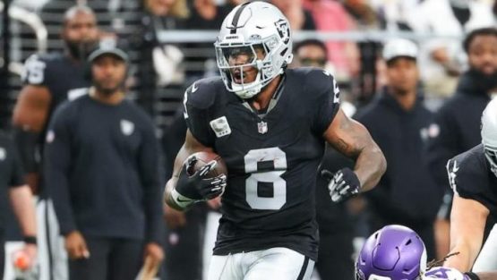 Josh Jacobs Raiders pic