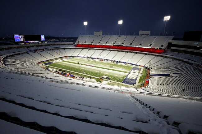 NFL You Can Help Shovel The Buffalo Bills Stadium For 20 Hr   Rsz 221218013132 01 Miami Dolphins Buffalo Bills 121822 